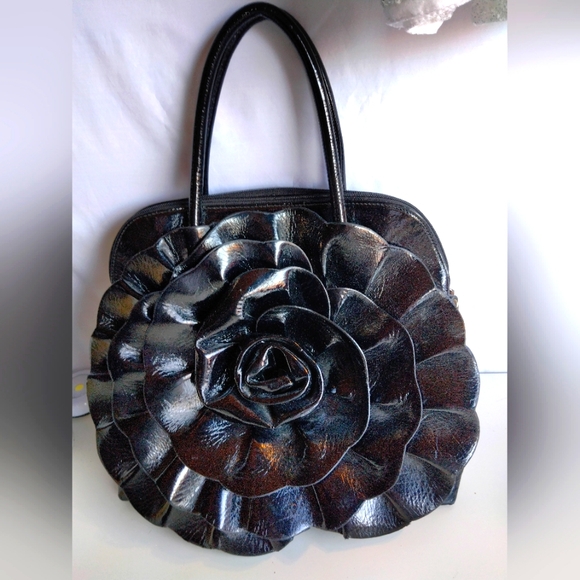 Handbags - Elegant Black Floral Handbag